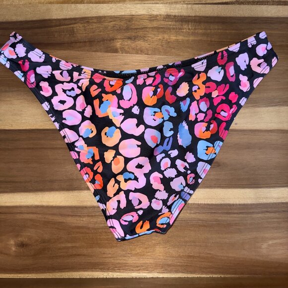 Cupshe Leopard Print Bralette & Standard Rise Hipster Bikini Set (L) - Picture 7 of 8